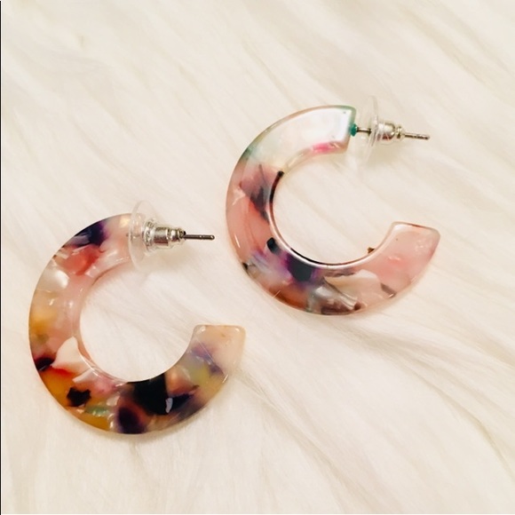 ✨✨✨Multi Color Acrylic Hoop Earrings - Picture 3 of 3